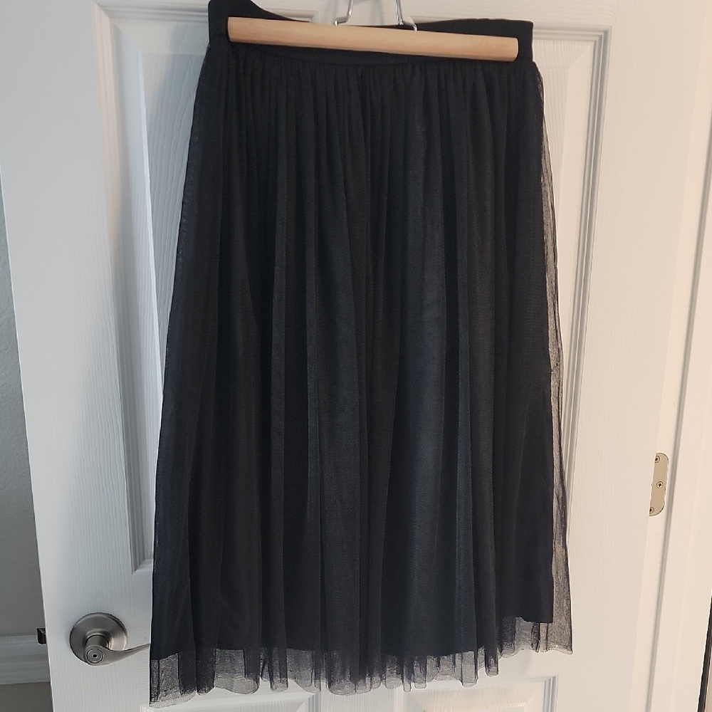 Forever 21 Black A-Line Tulle Skirt